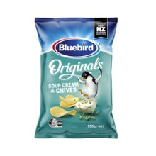 Load image into Gallery viewer, BLUEBIRD POTATO CHIPS ORIGINALS SOUR CREAM &amp; CHIVES 150G
